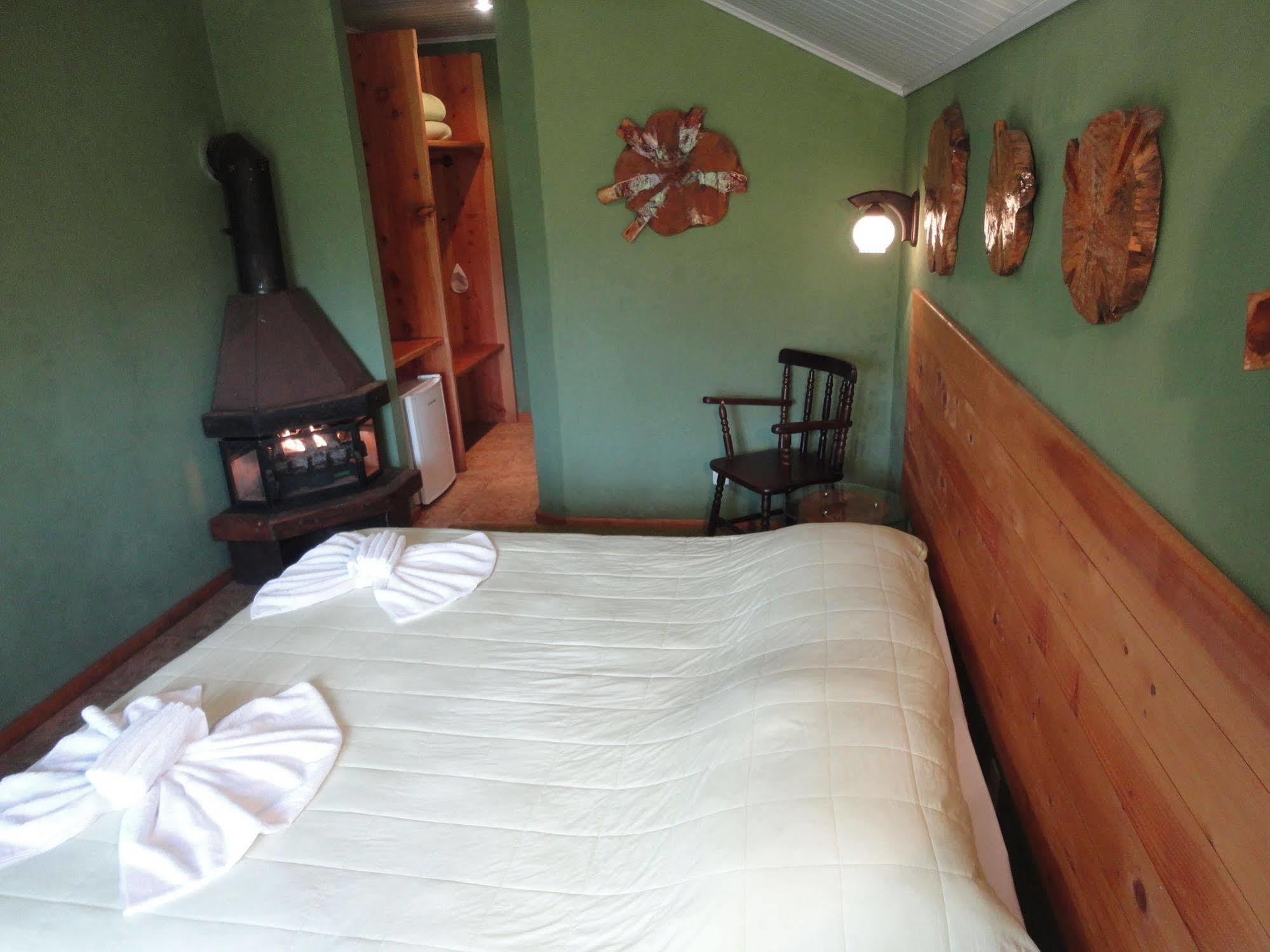 Hotel Quebra Nozes Campos do Jordão
