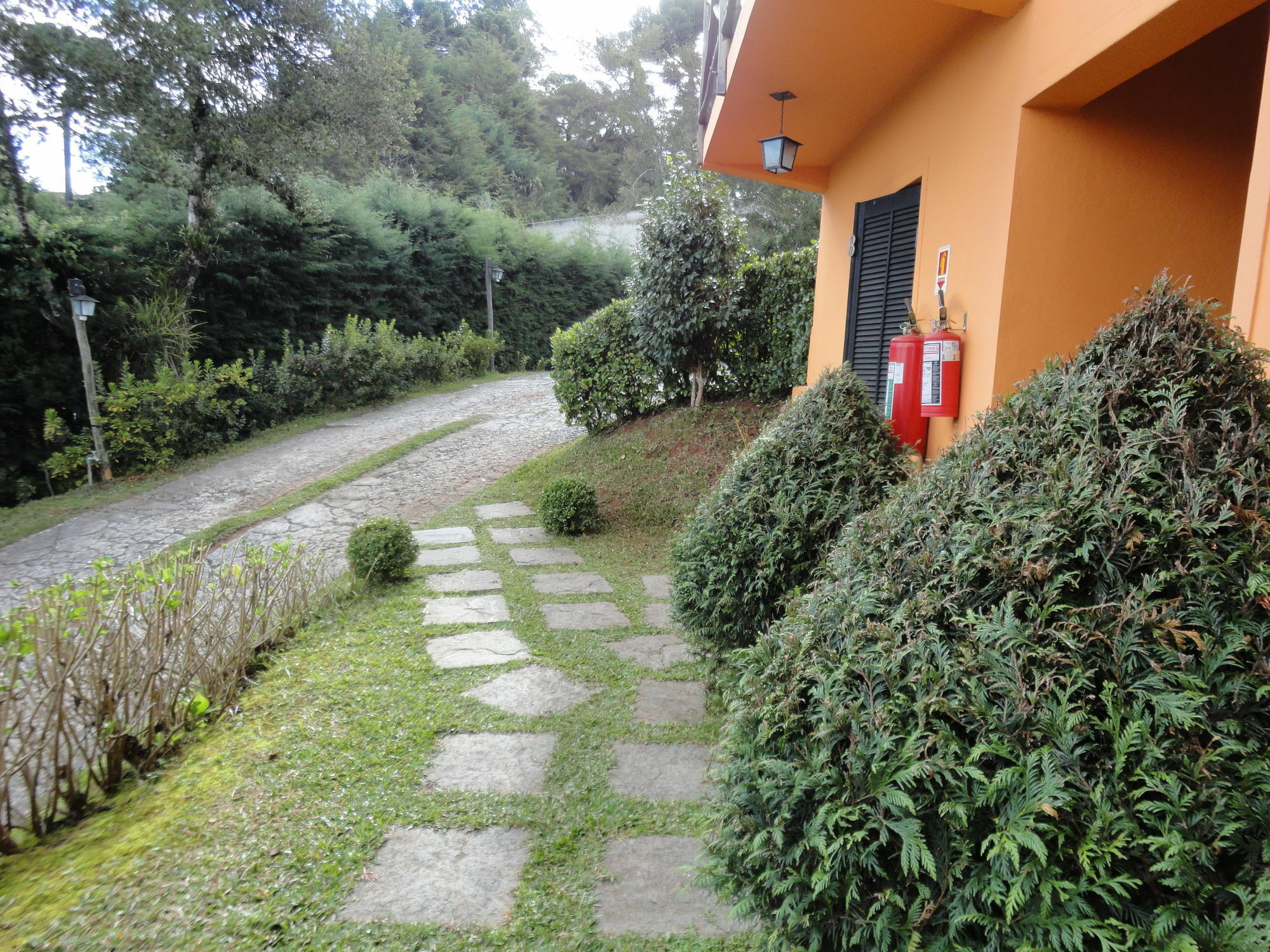 Quebra Nozes Hotel 2*